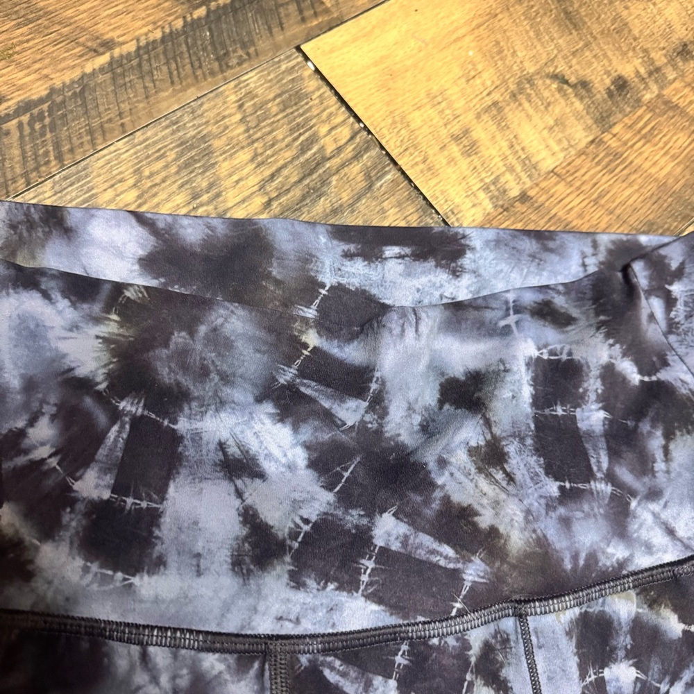 Athleta Salution Tie-Dye Joggers in Black and gray - Picture 4 of 11